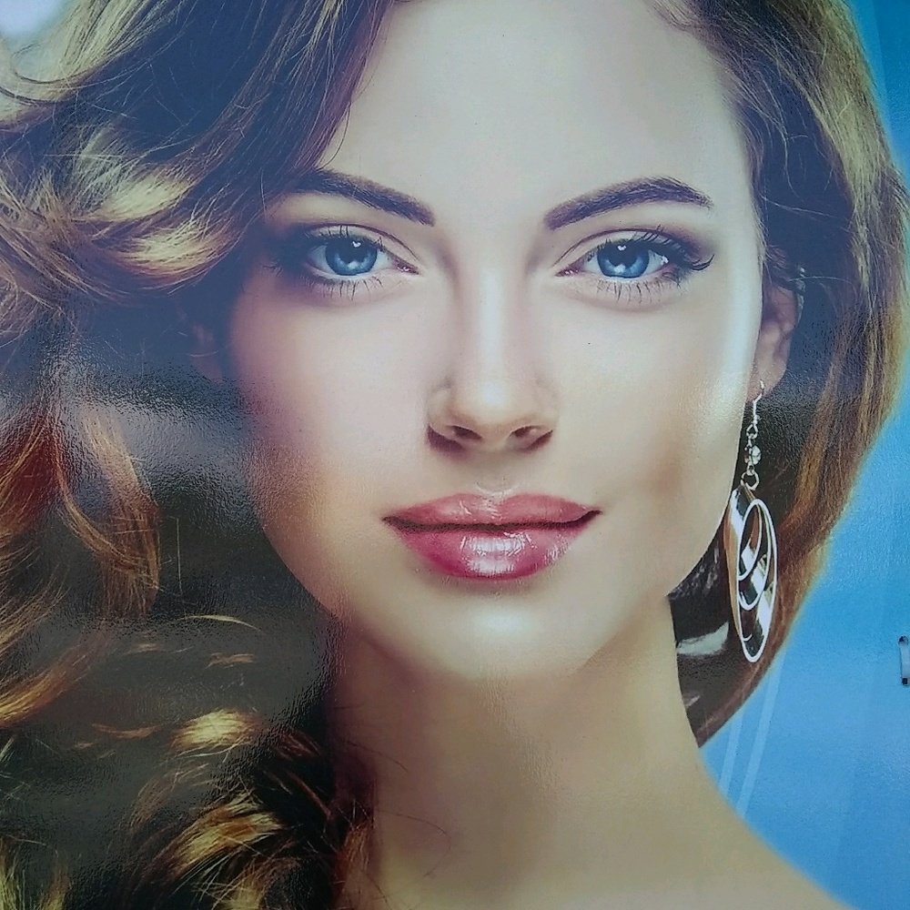 Meet your Posher, Muriel